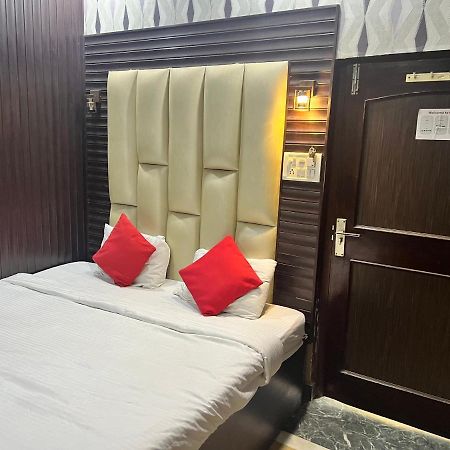 ホテル Jk Mahal Allāhābād Junction エクステリア 写真